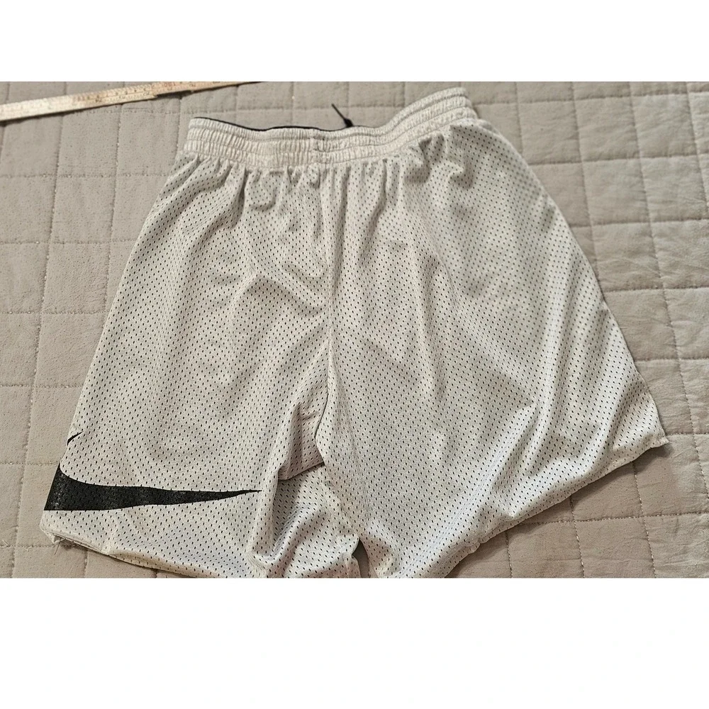 Nike Kids Reversible Mesh Athletic Basketball Shorts Black White Swoosh
